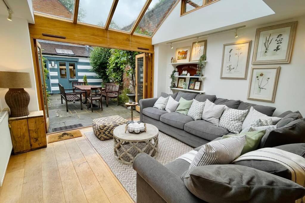 Dolls House - Luxury Townhouse *Sleeps 10* Villa Henley-on-Thames Exterior photo